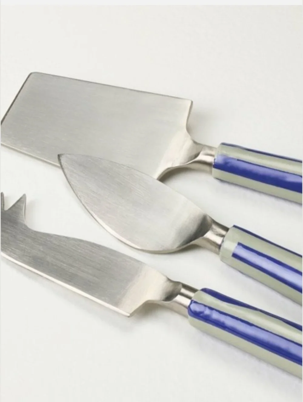 Hearth & Hand NWT 3-Piece Cheese Knife Set Stainless Steel Striped Handle